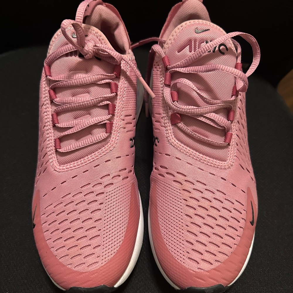 Nike Air Max 270 Pink Sneakers - Picture 3 of 6